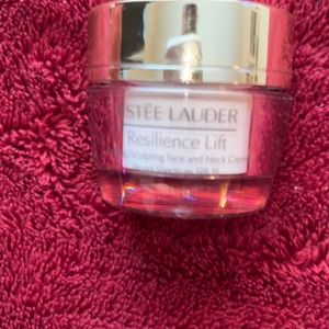 Women’s Estée Lauder skincare